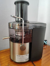 Соковитискач Panasonic MJ-CB600STQ фото от покупателей 7