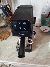 Рожкова кавоварка BEKO CaffeExperto CEP5302B фото від покупців 1