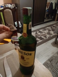 Виски Jameson Irish Whiskey 0.05 л 40% (5011007003586) фото от покупателей 15