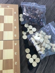 Шахматы шашки нарды пластиковые магнитные игральные набор 3 в 1 шахматный для детей новичков взрослых начинающих комплект шахмат шашек на подарок дорожные походные настольные на магнитной доске шахматная доска 25см x 25см АН38810 + игральные кубики фото от покупателей 19