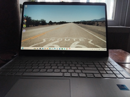 Ноутбук HP Laptop 15s-fq5000ua (7X8E4EA) Spruce Blue / Intel Core i3-1215U / RAM 16 ГБ / SSD 512 ГБ фото від покупців 10