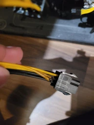 Кабель-перехідник 6 pin - 8 pin 15см Voltronic для живлення відеокарти (23338) фото від покупців 1