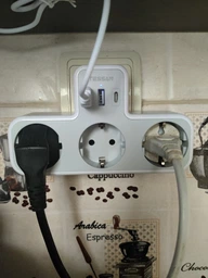 Мережевий фільтр розгалужувач трійник 3 євро розетки + 3 USB Tessan 3600W/16A Білий фото від покупців 1
