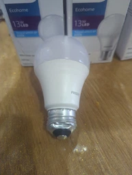 Светодиодная лампа Philips Ecohome LED Bulb 13W E27 6500К (929002299817) фото от покупателей 3