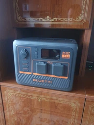 Зарядная портативная электростанция Bluetti AC60P