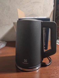 Електрочайник Electrolux E5K1-6ST фото від покупців 2