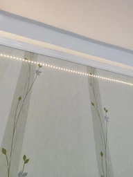 Світлодіодна LED Strips стрічка 2835 5 м теплий білий колір для прикраси кухні, кімнати, гардеробних, вітрин фото від покупців 1