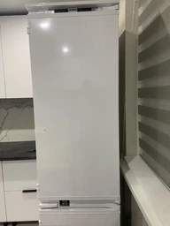 Встраиваемый холодильник Beko BCNA306E3S фото от покупателей 6