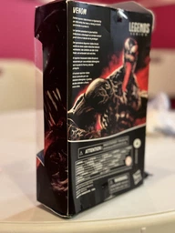 Фигурка Веном с Языком Legends Series Venom Marvel E9300