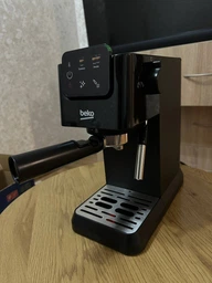 Рожкова кавоварка BEKO CaffeExperto CEP5302B