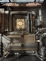 Процессор AMD Ryzen 7 9800X3D 4.7GHz/96MB (100-100001084WOF) sAM5 BOX фото от покупателей 18