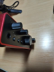 Аудиоинтерфейс Focusrite Scarlett Solo 4th Gen (234617) фото от покупателей 9