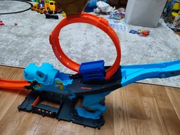 Ігровий набір Hot Wheels Полювання Ті-Рекса (HKX42) фото від покупців 1