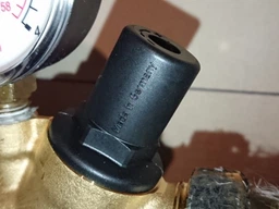 Редуктор тиску води Honeywell D04FM-1/2A фото от покупателей 1
