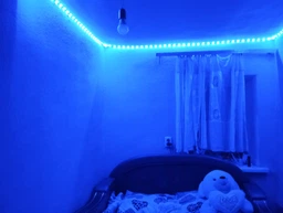 Самоклеющаяся светодиодная LED лента RGB 5050 strip влагостойкая с пультом управлением Комплект 5 метров 16 цветов от USB совместимость с Авто, ТВ, ПК фото от покупателей 15