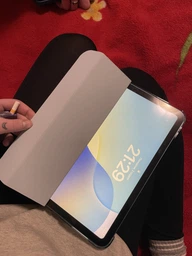Планшет Apple iPad 10.9" 2024 Wi-Fi 64GB Yellow (MCM94NF/A) фото от покупателей 11