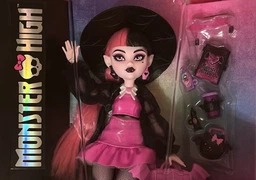 Кукла Monster High (Core Refresh) Draculaura + Pet - Монстер Хай Дракулаура с питомцем Бэт-Кэт Граф и аксессуарами (HRP64) - Игровой набор Mattel