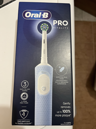 Електрична зубна щітка Oral-B Vitality Pro Protect X Clean D103 Blue (4210201446453) фото від покупців 8