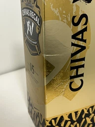 Виски Chivas Brothers Limited 0.7 л XV 15 лет выдержки 40% в подарочной упаковке (5000299622049) фото от покупателей 3