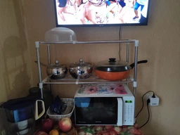 Телескопическая полка Kitchen для микроволновки 50 х 26 х 4 см Белый (IS33) фото от покупателей 1