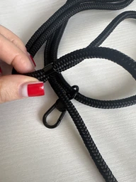 Универсальный ремешок-шнурок для смартфона, Rope, Black Amber, нейлоновый, прочный, регулируемый по длине, с держателем для чехлов с вырезом для зарядки, кросбоди, подходит для ношения на шее и через плечо, ArmorStandart (ARM67204)