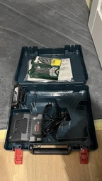 Акумуляторний ударний дриль-шурупокрут Bosch Professional GSB 185-LI з 2 акб GBA 18V 2.0Ah, з/п GAL 18V-20 у кейсі (06019K3100) фото від покупців 4
