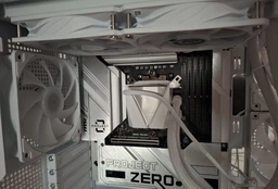 Система жидкостного охлаждения MSI MAG CoreLiquid I240 White