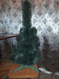 Штучна Ялинка Royal Tree RT-4-1 Принцеса 60 см зелена з інієм фото от покупателей 14