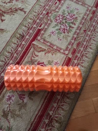 Масажний ролик EF Solid Roller 33х13 см чорний (ролер, валик, циліндр для МФР та йоги, масажер для спини, ніг, рук, шиї) WS-GR1.2s-Bk фото від покупців 4