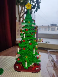 Конструктор LEGO Новогодняя елка 784 детали (40573) фото от покупателей 3