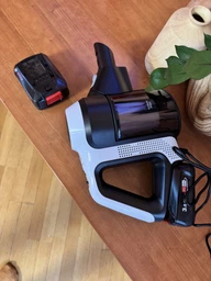 Аккумуляторный пылесос BOSCH Unlimited 7 ProHygienic Aqua FLEX BCS712HYG5 с двумя аккумуляторами фото от покупателей 1