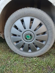 Ковпаки автомобільні Kenguru Rex Skoda чорні R15 (комплект 4 шт)