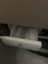 Стиральная машина узкая Electrolux EW6SM226DU фото от покупателей 6