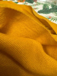Шарф жіночий кашеміровий жовтий палантин гірчичний однотонний з бахромою на голову і шию 180×70 см фото від покупців 1