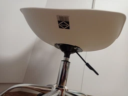 Кресло офисное на колесах Bonro B-881 белое (4230014) фото от покупателей 7