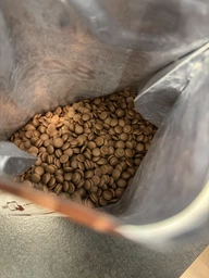 Шоколад бельгийский Callebaut №823 Молочный в дропсах 2.5 кг (5410522513530) фото от покупателей 5