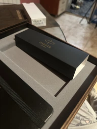 Подарунковий набір: Коробка + Кулькова ручка Parker IM 17 CT BP 26 132 + Блокнот Axent I'm Ukrainian Чорний 8308-01-A-UKR