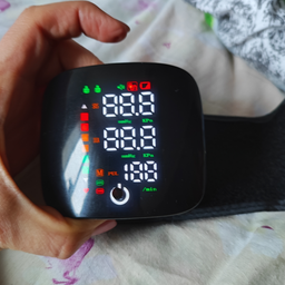 Автоматический Тонометр на Запястье с Голосовым Монитором Blood Pressure Monit фото от покупателей 4