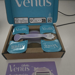 Станок для гоління жіночий (Бритва) Venus ComfortGlide Breeze з 2 змінними картриджами (7702018886166)