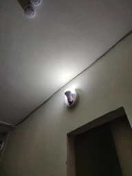 Світлодіодна лампа 20W з акумулятором 18650 аварійна LED-лампочка