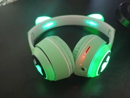 Беспроводные наушники с кошачьими ушками CAT EAR Bluetooth 5.0 + EDR детские наушники, игровые с блютуз гарнитурой и LED подсветкой, фиолетовые фото от покупателей 15