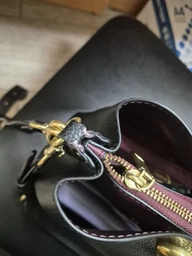 Сумка жіноча шкіряна Coach Polished Pebble Leather Willow Shoulder Bag чорна