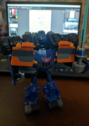 Трансформер HASBRO Сентінел Прайм Делюкс Transformers Animated Sentinel Prime Deluxe фото от покупателей 1