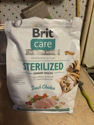 Сухий корм з куркою Brit Care Sterilized Urinary Бріт Каре для стерилізованих котів для здоров'я сечокам'яної системи 2 кг + наповнювач в подарунок (8595602540747) фото от покупателей 2