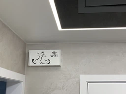 Полиця для роутера Wi-Fi Кішки коробка 40*20*10 см Біла фото від покупців 2