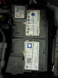 Автомобильный аккумулятор Varta Silver Dynamic AGM 105А Ев (-/+) H15 (950EN) (605901095) фото от покупателей 16