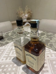 Ликер Jack Daniel's Tennessee Honey 0.7 л 35% (5099873001370_5099873009116) фото от покупателей 5
