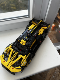 Конструктор LEGO Technic Bugatti Bolide 905 деталей (42151) фото от покупателей 1