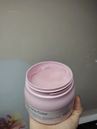 Маска для фарбованого волосся L`Oreal Professionnel Serie Expert Vitamino Color 500 мл фото від покупців 1