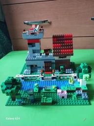 Конструктор Minecraft Верстак - Набор для творчества 612 деталей 73438, Minecraft конструктор Верстак, Minecraft конструктор